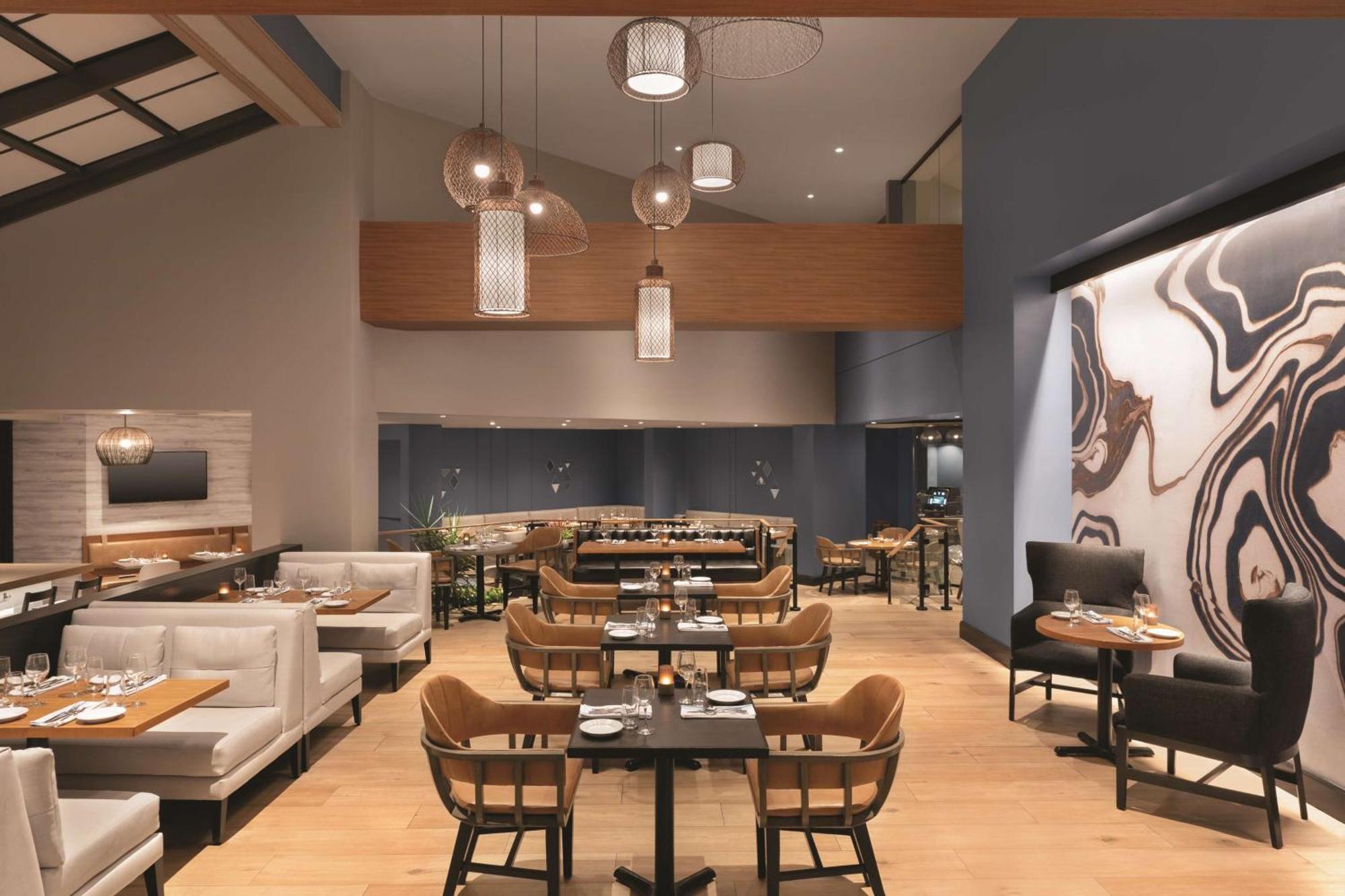 Doubletree By Hilton Tampa Rocky Point Waterfront Hotel Exterior foto